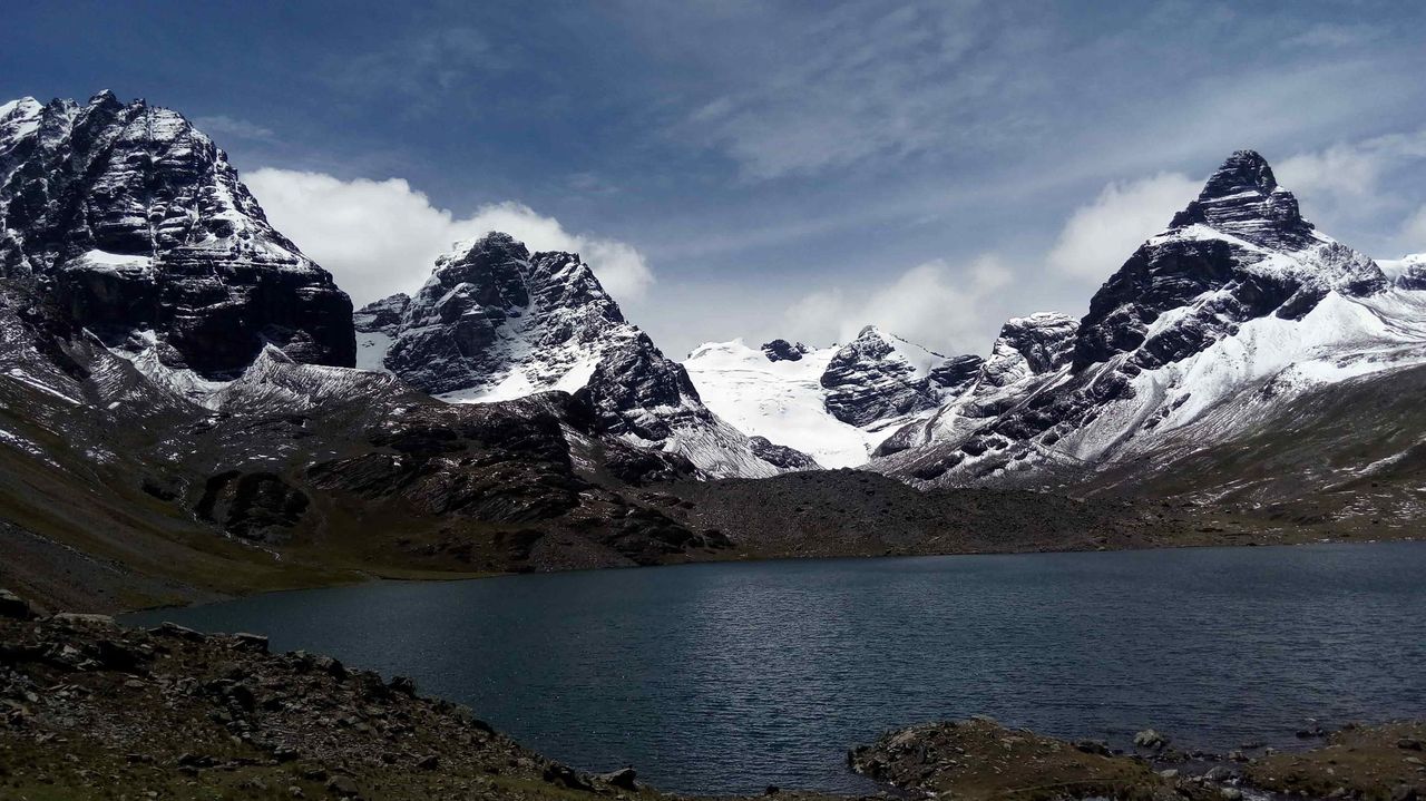 Pico Austria y Laguna Chiar Khota - Full Day