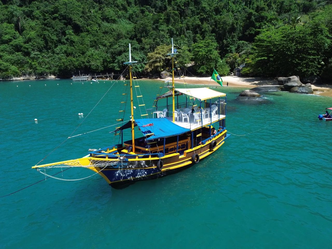Escuna Aqua I — playas e islas de Paraty