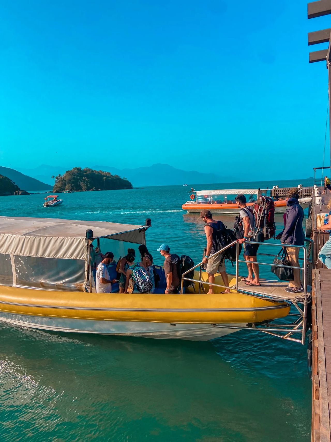 Flexboat Angra dos Reis ↔ Ilha Grande (Abraão)