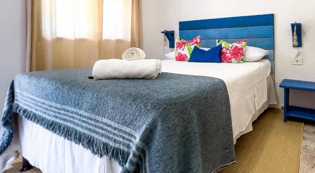 Habitación Cuádruple con balcón — Pousada Costa Verde