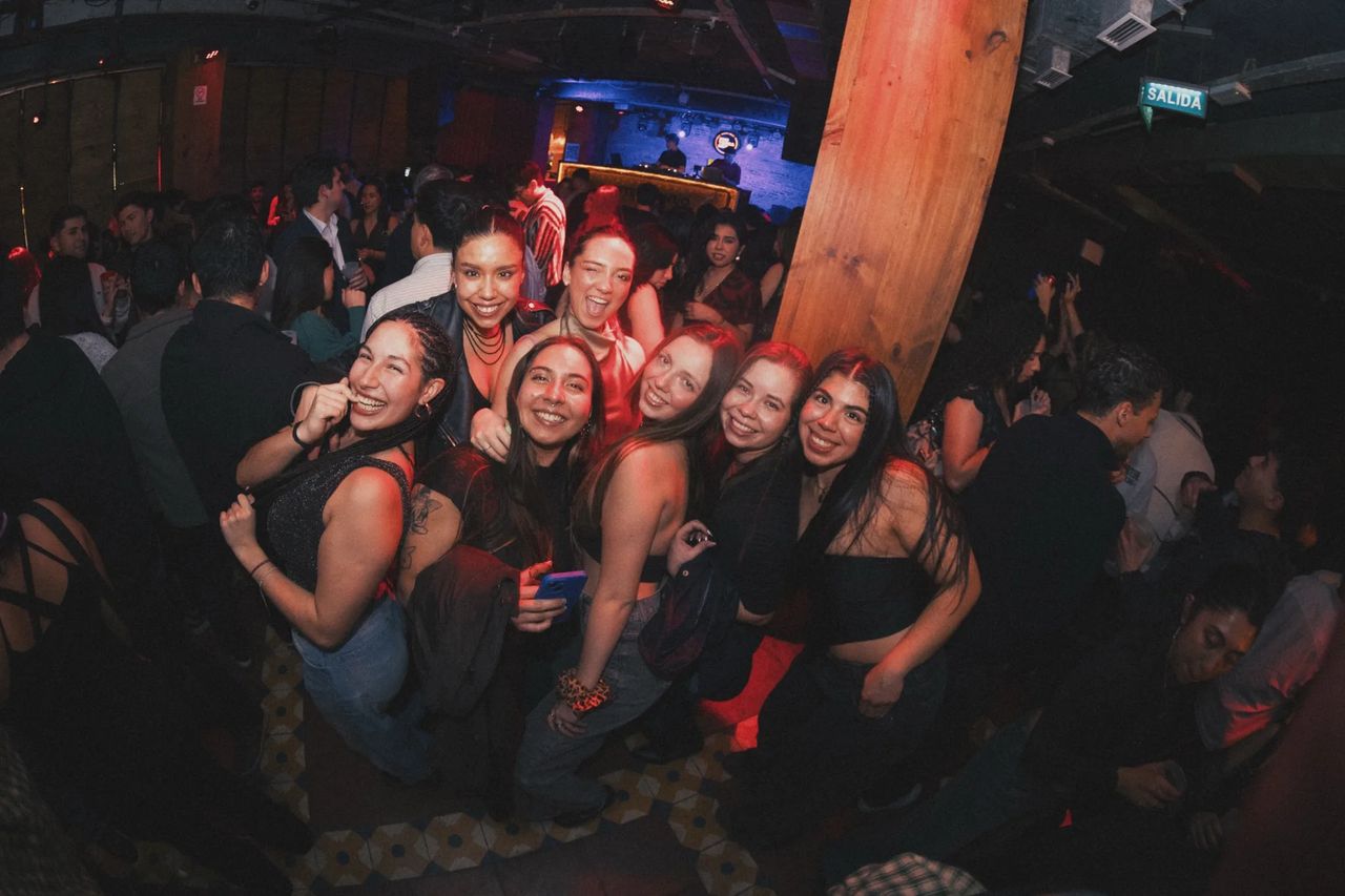 Santiago Walking Tour & Bar Crawl