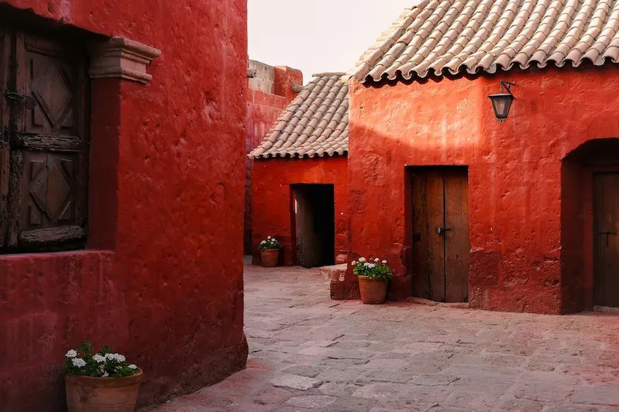 Arequipa and Colca Canyon: 11 tours in Chilean pesos, 1 day vs 2 days, and what you still pay on site (2026)