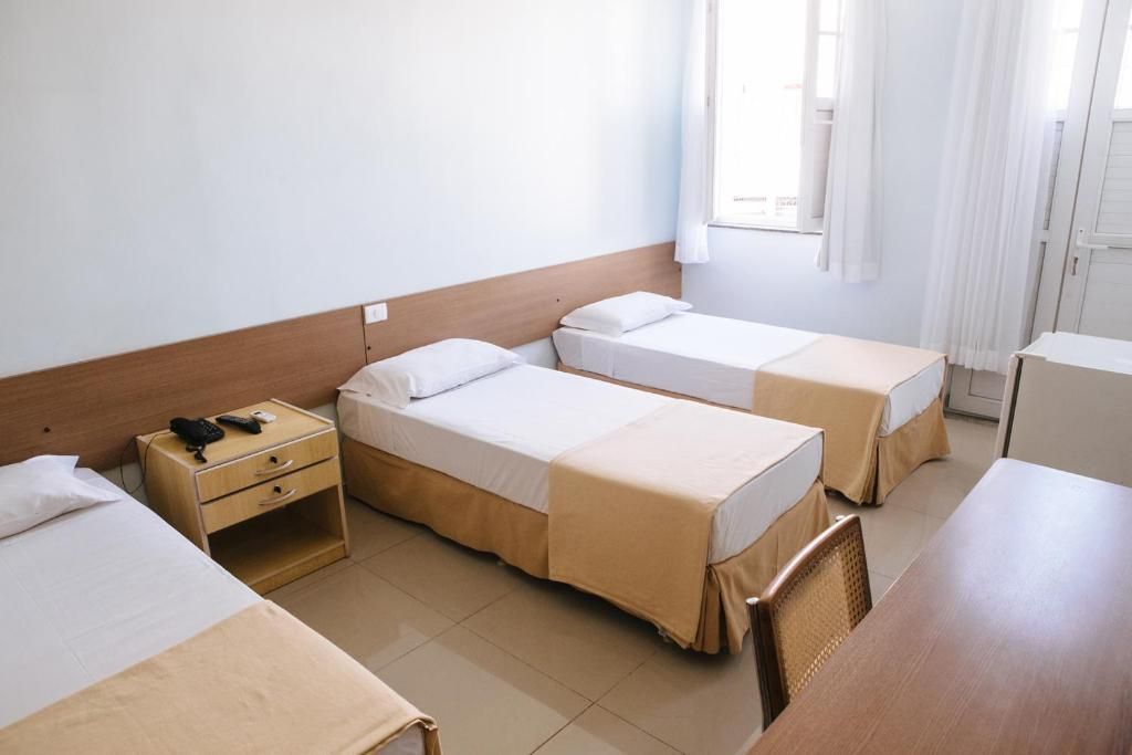 Pieza Superior para 3 · Pompeu Rio Hotel