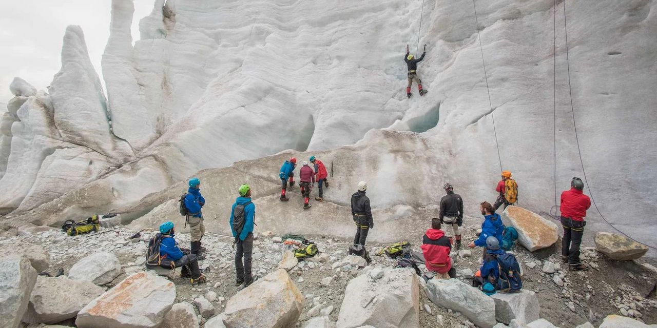 La Paz | Huayna Potosí Climbing - 3 Days & 2 Nights to Reach the Sky