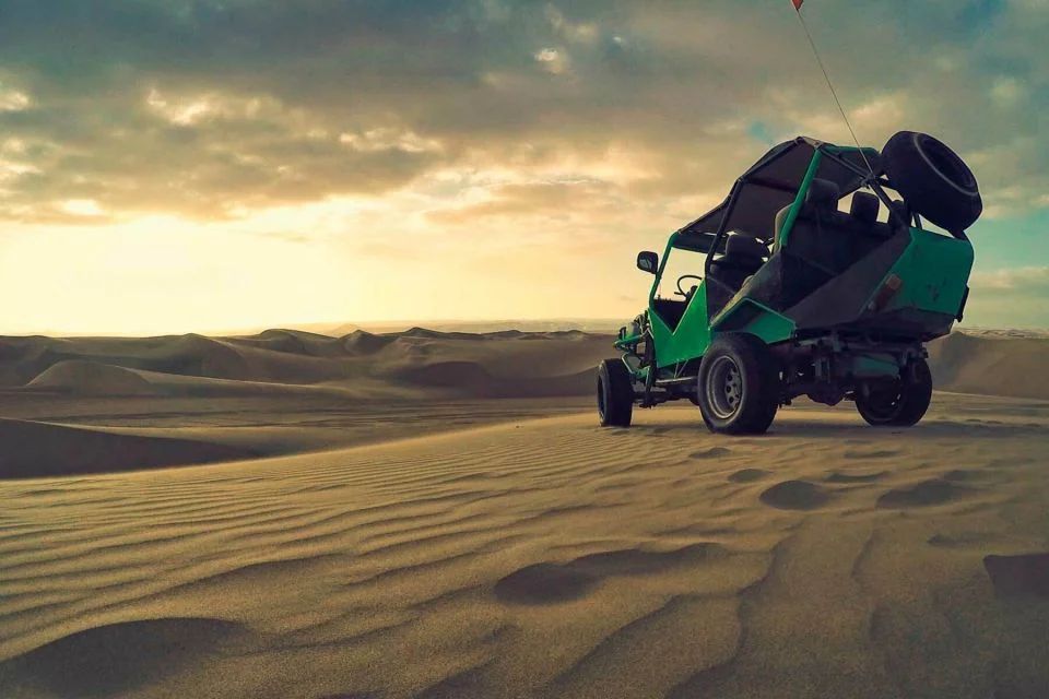 Expedición de 2 Días - Tour Maravillas de la Costa (Paracas, Huacachina y Nazca)